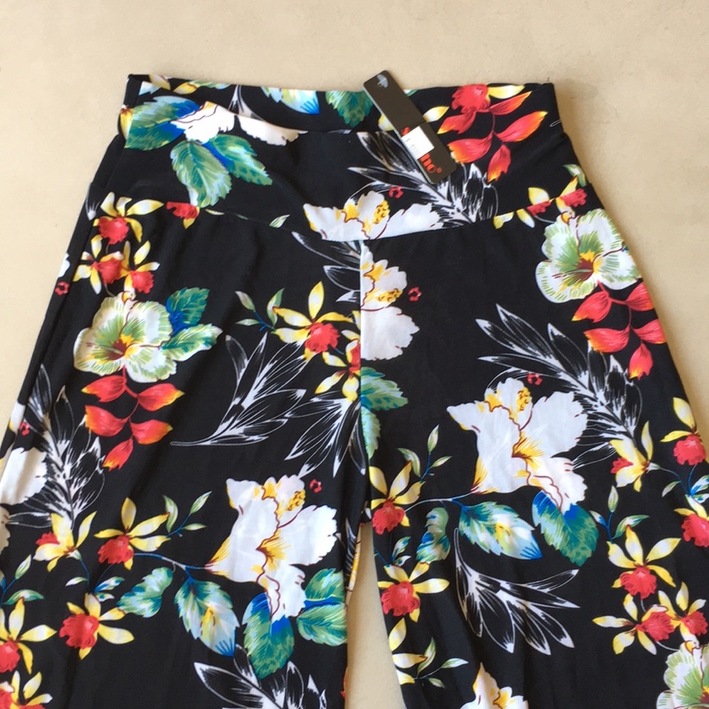 Shosho Flowy Black Floral Pants